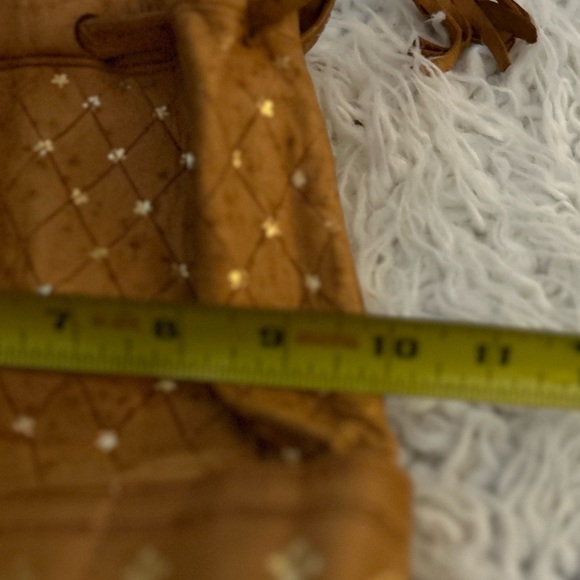 Tan Embossed Hobo Bag New not leather PURSE-SALE was $25 G1 - Picture 5 of 6